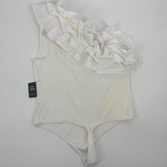 Elegant One-Shoulder Ruffled Bodysuit - Picture 2 of 4